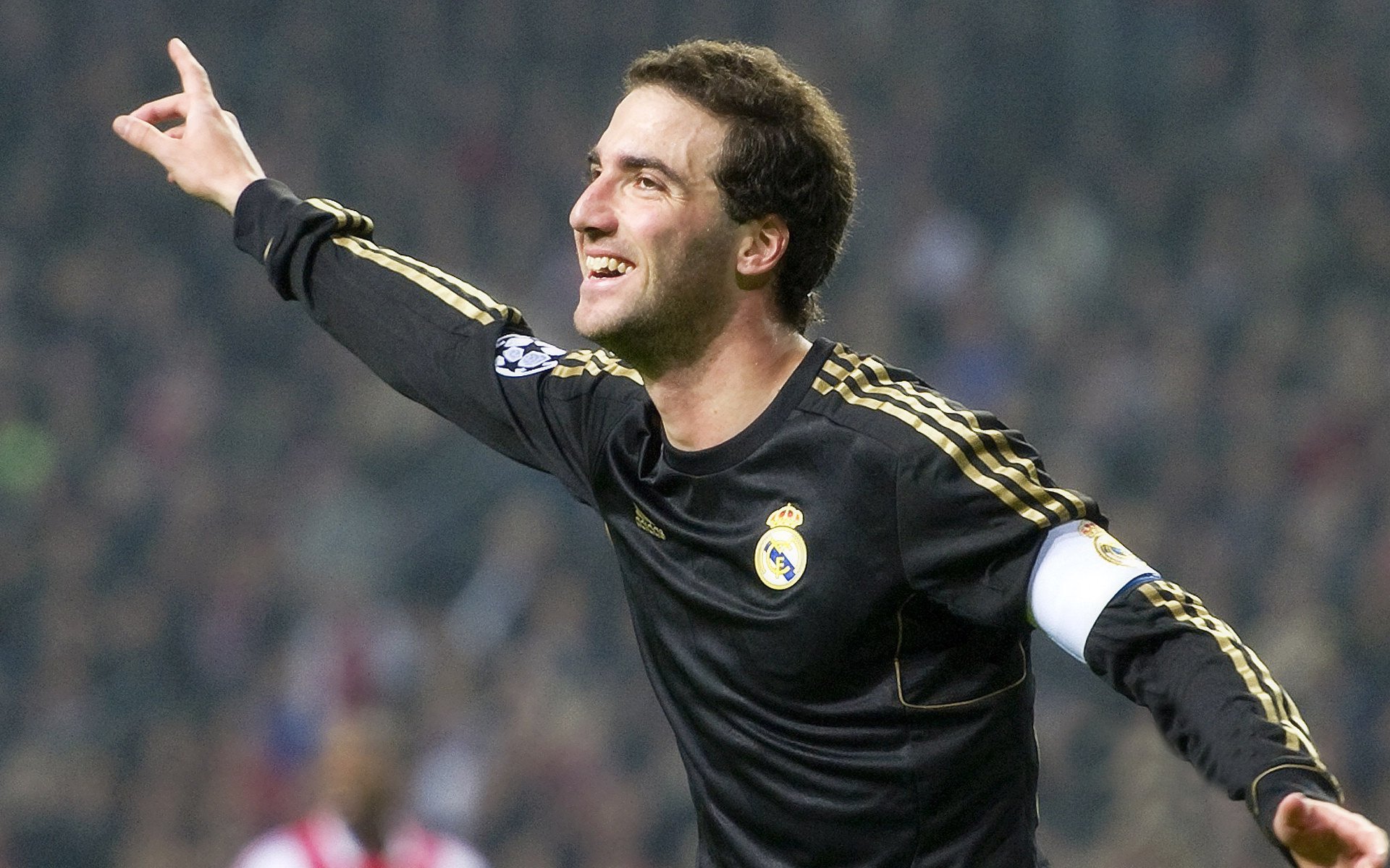 西甲焦点：皇马vs巴萨比赛精彩瞬间集锦，皇马vs巴萨视频集锦